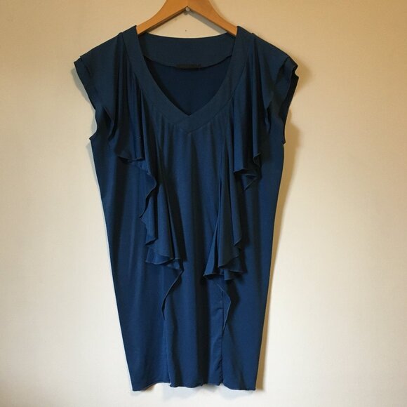 Pepper Plus Slinky Navy Blue Ruffled Long Sleeveless Top - Picture 1 of 14